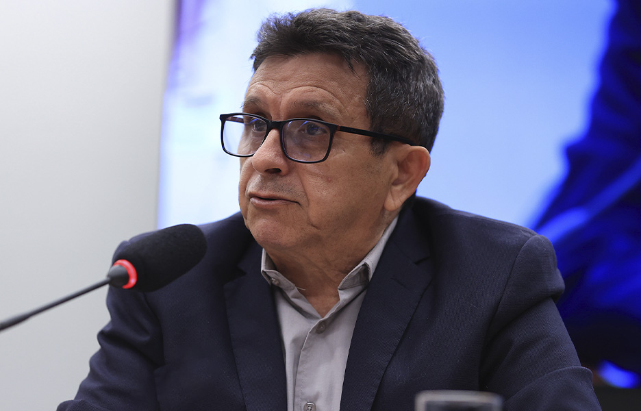 Hamurabi Duarte, representante da Federação Livre, relata demissão em massa de funcionários ligados à Oi | Foto: MyKe Sena/Câmara dos Deputados