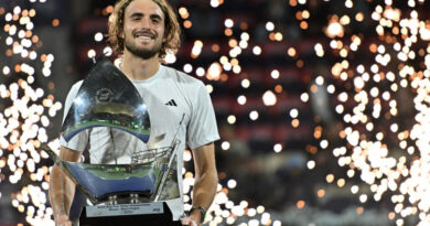 Stefanos Tsitsipas conquista Torneio de Dubai, quebra jejum e retorna ao top 10 do ranking da ATP