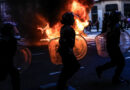 Protesto em Buenos Aires une aposentados e torcidas contra governo Milei