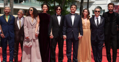 Brasil em Cannes: Elenco de ‘Agente Secreto’ passa pelo tapete vermelho do festival