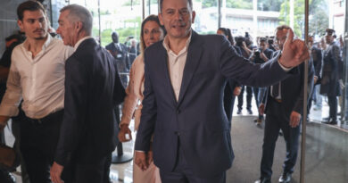 Coalizão liderada pelo primeiro-ministro Luís Montenegro vence eleições legislativas em Portugal