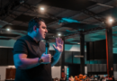Quem é o brasileiro que vai a conferência de tecnologia em Las Vegas lançar uma tecnologia capaz de gerar até R$ 843 por dia?