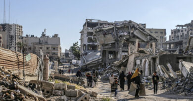 Defesa Civil de Gaza anuncia 50 mortes em bombardeios israelenses