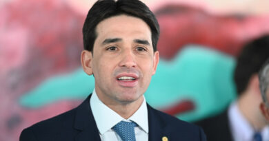 Ministro apresenta carteira de investimentos portuários e hidroviários a empresários chineses