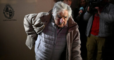 Mujica enfrenta ‘fase terminal’ de câncer e recebe cuidados paliativos para aliviar a dor