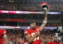 Travis Kelce ‘fura’ NFL, confirma jogo do Kansas City Chiefs em Itaquera, mas reclama do calor do Brasil