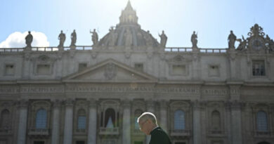 Vaticano divulga horários das votações no conclave e revela horário da primeira fumaça