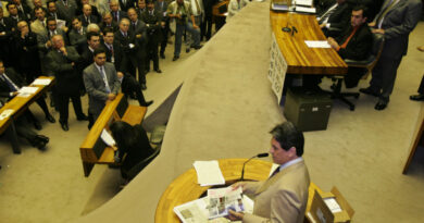Escândalo do Mensalão, que marcou o primeiro mandato de Lula, completa 20 anos
