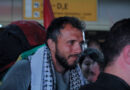 Thiago Ávila chega ao Brasil após ser deportado de Israel e é recebido por grupo pró-Palestina