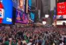 Torcida do Palmeiras ‘invade’ Nova York e transforma a Times Square em arquibancada; veja vídeo
