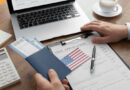 Visto para os EUA ficará mais caro com nova taxa de US$ 250 aprovada pelo governo Trump