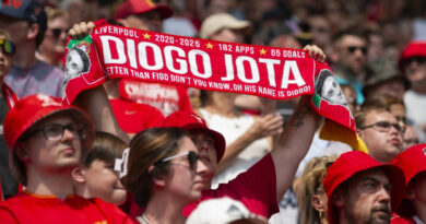 Liverpool homenageia Diogo Jota em primeira partida após morte do jogador
