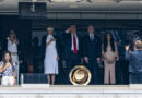 Trump assiste à final do Mundial de Clubes ao lado de presidente da Fifa