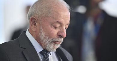 Em meio a tensão com o Legislativo, Lula não deve sancionar aumento de deputados na Câmara