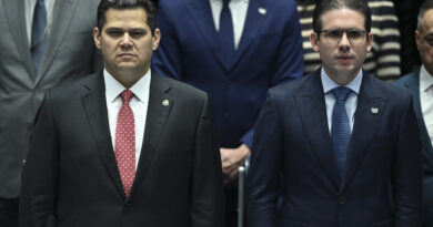 Congresso ensaia aproximação com o governo e se coloca à disposição para agir ‘com firmeza’ em resposta a tarifaço