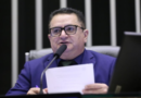 Comissão aprova projeto de lei que impede uso de sons estridentes em sinais escolares para preservar aluno com autismo