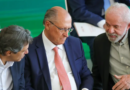 Governo vai trabalhar para reverter taxação dos EUA, diz Alckmin