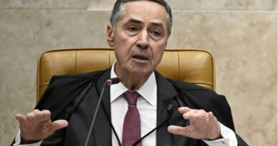 Barroso liga para Lula e combina estratégia de reação para tarifaço de Trump