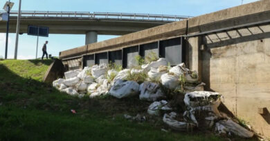 Nível do Rio Guaíba cai e Porto Alegre reabre comportas